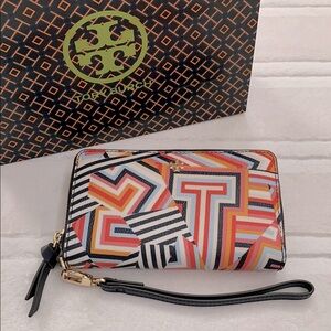 Tory Burch Multicolor Geometric Zip Around Leather Wristlet Wallet